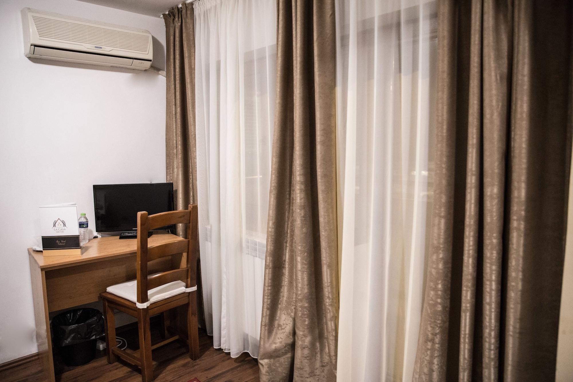La Casa Nord Ξενοδοχείο Βουκουρέστι Εξωτερικό φωτογραφία