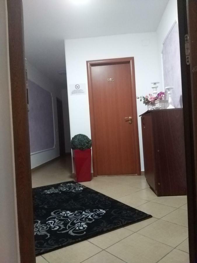 La Casa Nord Ξενοδοχείο Βουκουρέστι Εξωτερικό φωτογραφία
